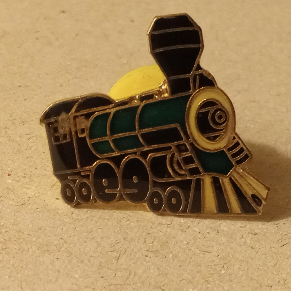 Steam Engine Train Pin - Picture 6 of 9